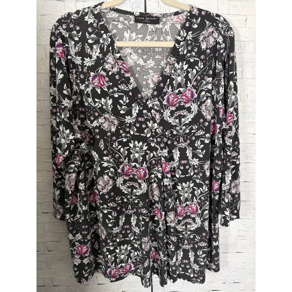 Lane Bryant womens top floral Vneck pleated bohemian hippie triadMom plus size